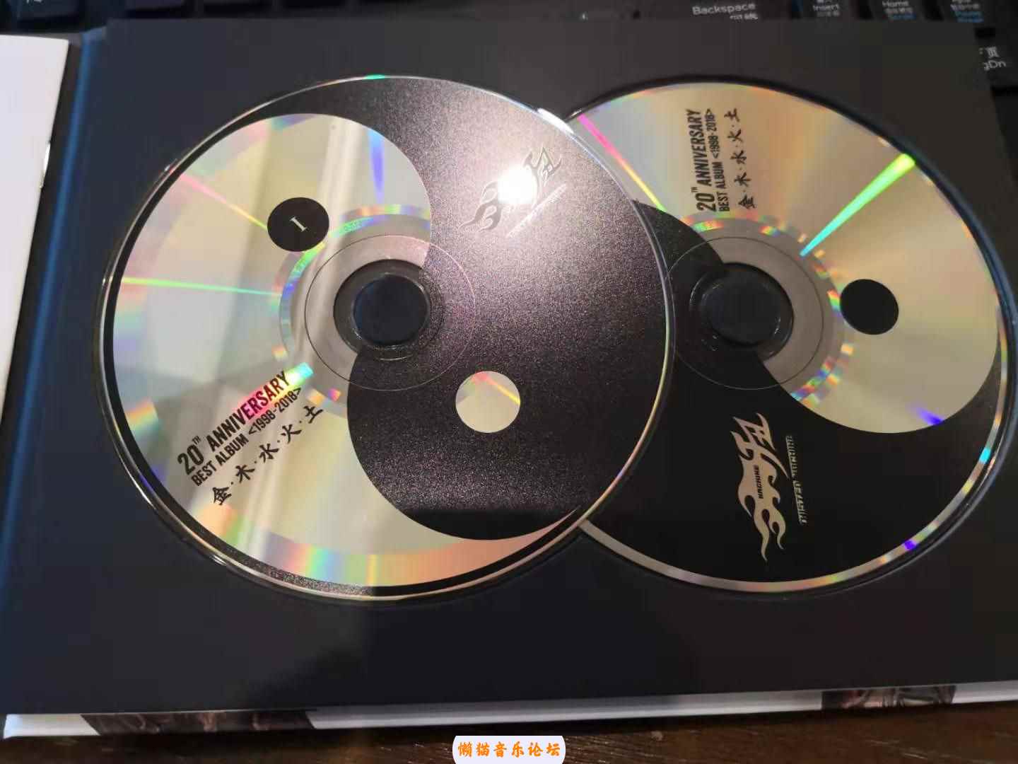 jwgimovsfn0.jpg