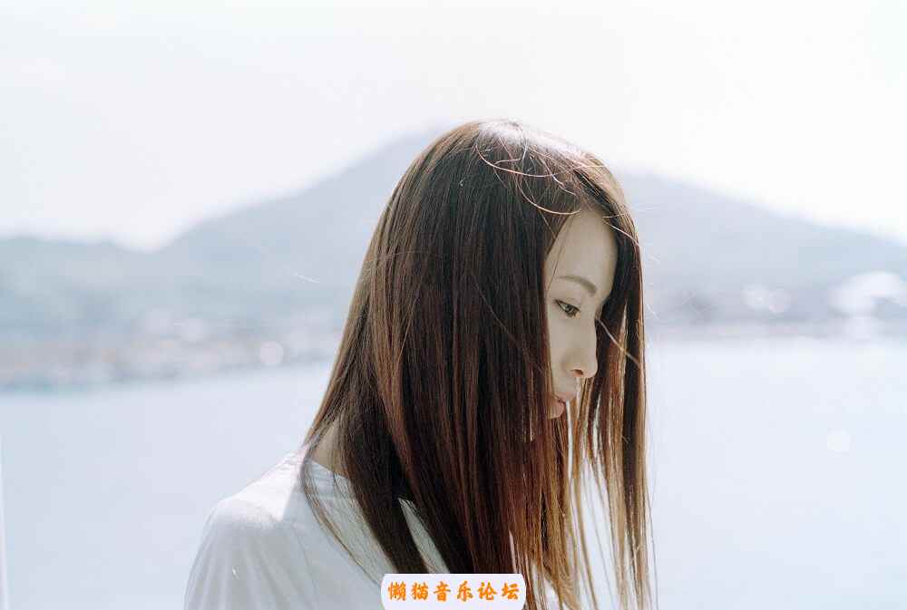ak025mt12l5.jpg